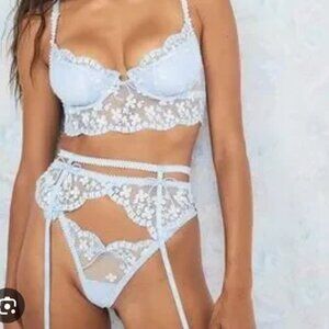 new FOR LOVE AND LEMONS daisy embroidered garter belt leg straps L